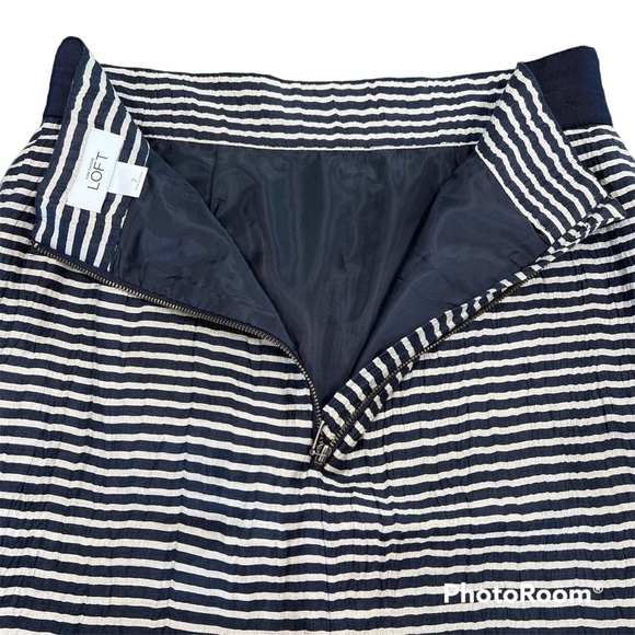 Loft Navy & Cream Striped Linen Blend Pencil Skirt Size 2 - Picture 5 of 8